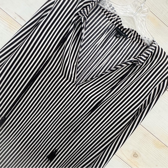 Ann taylor flowy pinstripe tassel tie top ❤️ - Picture 4 of 9